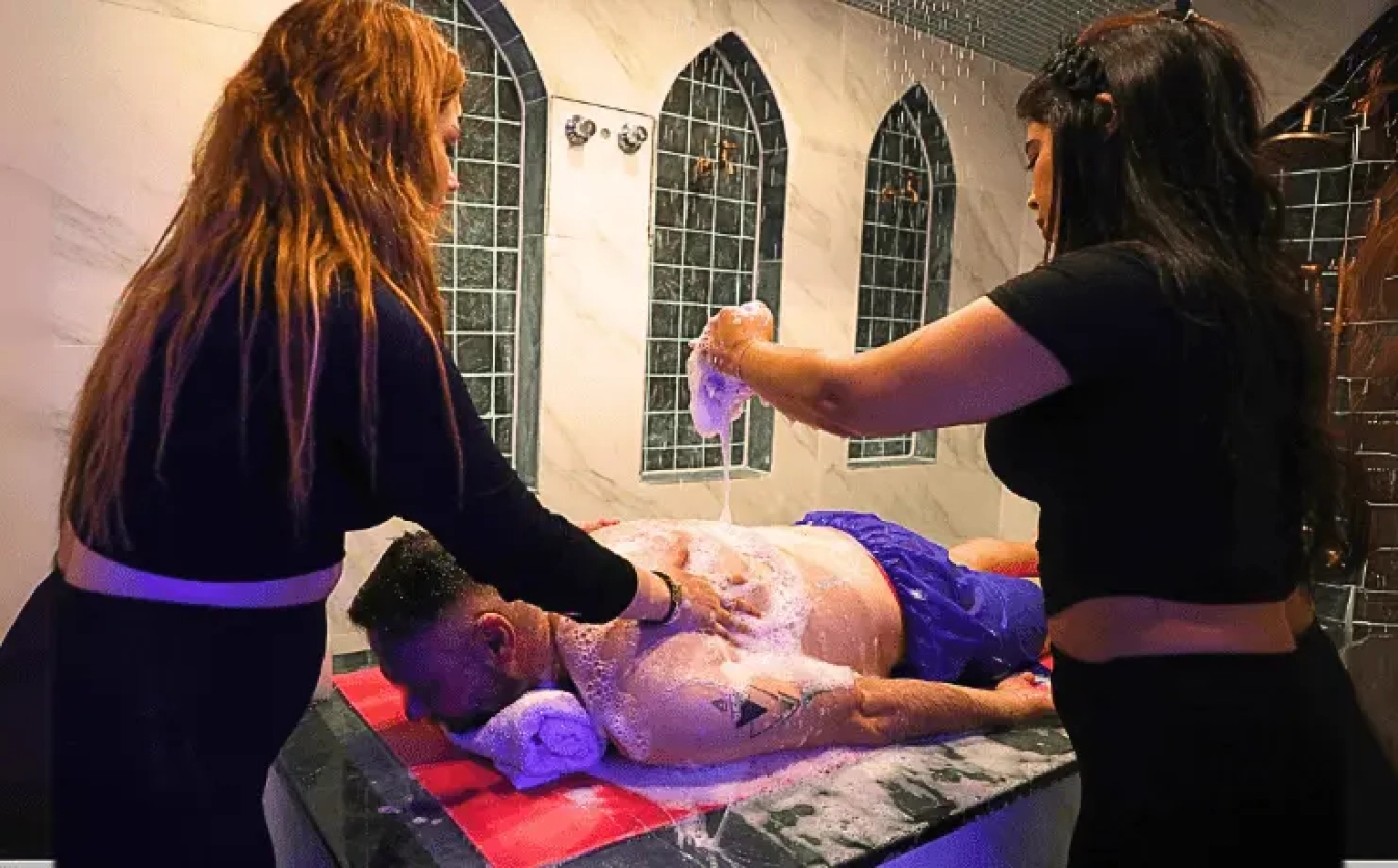 باقة-السبا-اليوم-المميزة--مساج-تحت-الماء-حمام-مغربي